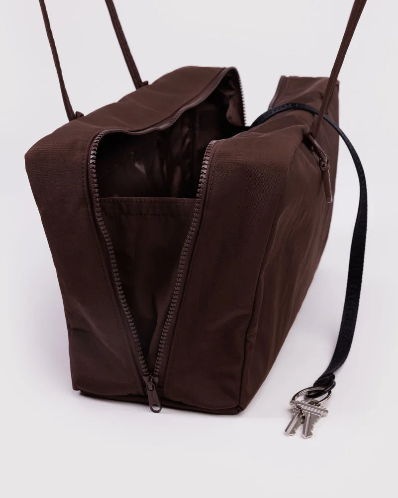 BAGGU Medium Nylon Bowler Bag Coffee